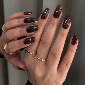 24pc Press On Nail Set from the Nail Bar 💅